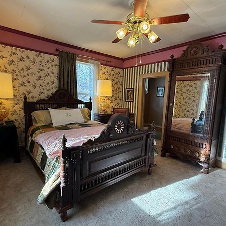 Roseberry House Bed And Breakfast Susanville Extérieur photo